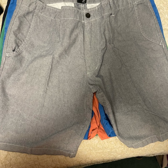 Shorts - Picture 9 of 14